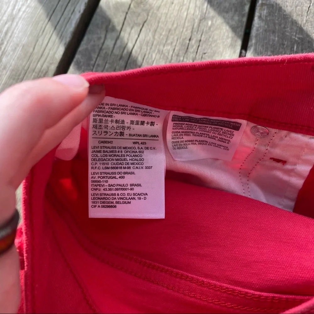 Long Red Levi’s Shorts - Picture 6 of 6